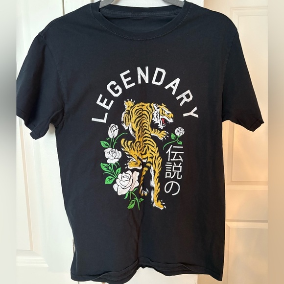 Tops - Legendary Black T-Shirt